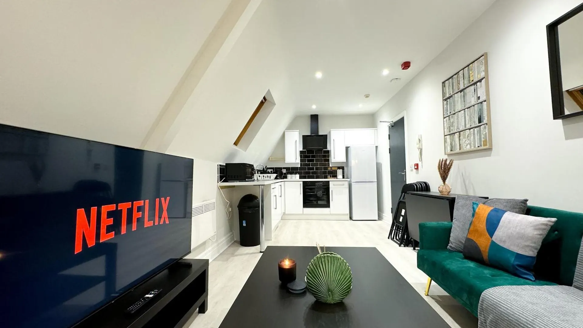 Modern & Relaxed 2 Bed Apartment Near City Centre Cardiff