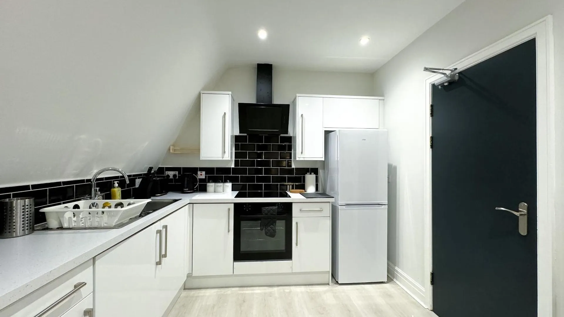 Modern & Relaxed 2 Bed Apartment Near City Centre United Kingdom